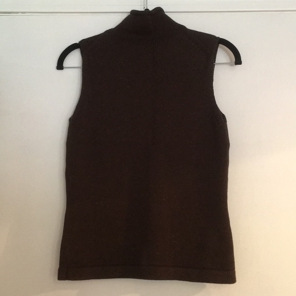 Tops - Picture 2 of 5